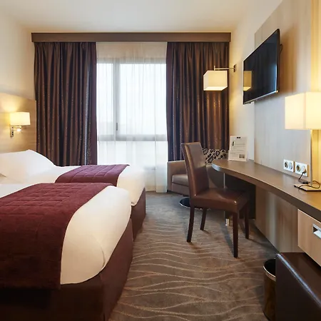 Kyriad Prestige Lyon Est - Priest Eurexpo And Hotel Saint-Priest (Rhone)