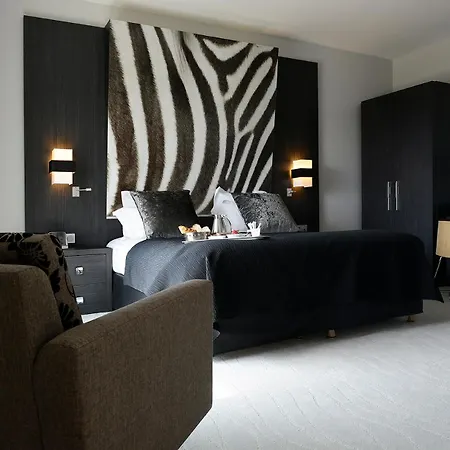 Hotel Kyriad Prestige Lyon Est - Priest Eurexpo And 4*