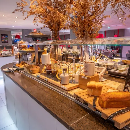 Hotel Kyriad Prestige Lyon Est - Priest Eurexpo And