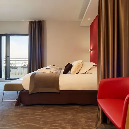 Hotel Kyriad Prestige Lyon Est - Priest Eurexpo And